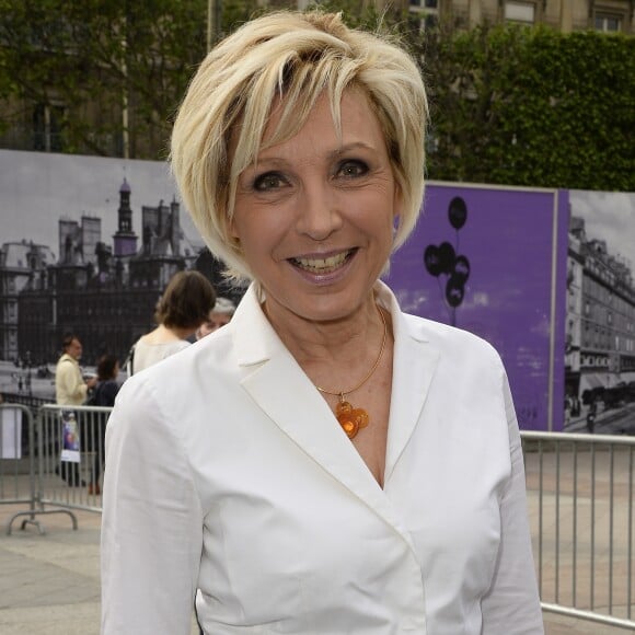 Evelyne Dhéliat a été promue au grade de chevalier - Ici à l'inauguration du 13ème Forum International de la Météo et du Climat à l'Hôtel de Ville de Paris, le 27 mai 2016.