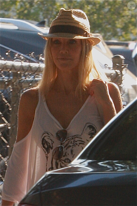 Exclusif - Heather Locklear se promene a Los Angeles en tenue tres sexy, le 31 Mai 2013