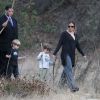 Brooke Mueller ( ex-femme de Charlie Sheen ) se promene dans la foret en compagnie de ses deux garcons Max et Bob Sheen. Los Angeles, le 15 novembre 2013