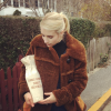 Emma Roberts la bague au doigt sur sa page Instagram au mois de novembre 2016