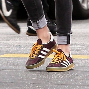 Kristen Stewart et sa compagne Stella Maxwell font du shopping à Los Feliz. Los Angeles, le 4 janvier 2017