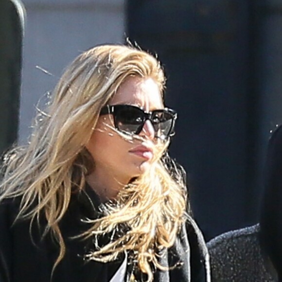 Kristen Stewart et sa compagne Stella Maxwell se baladent dans les rues de Savannah en Georgie. Le 14 décembre 2016