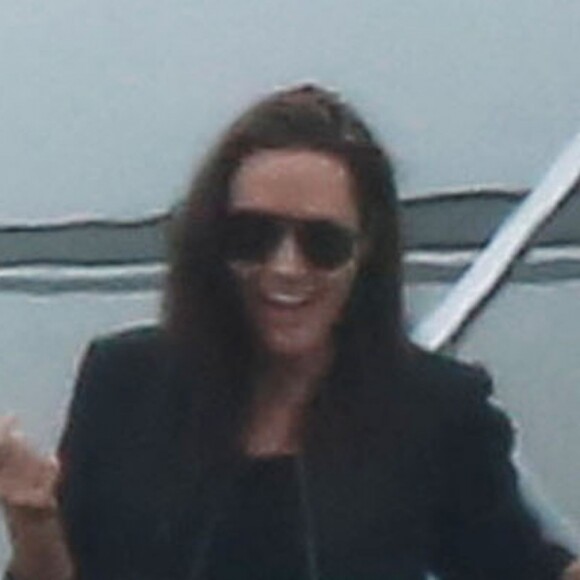 Angelina Jolie et ses enfants Shiloh, Maddox, Pax, Zahara, Vivienne, et Knox arrivent dans un jet privé à Denver après des vacances aux sports d'hiver le 3 janvier 2017.