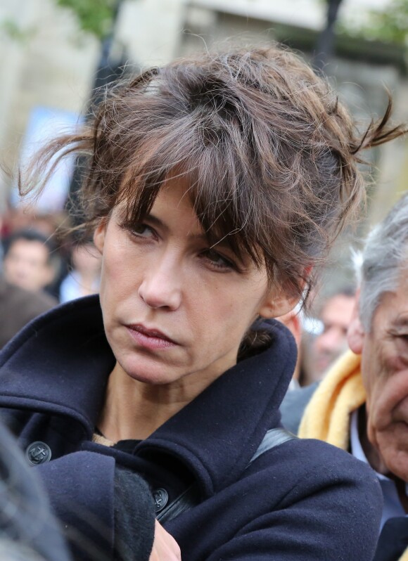 Info - Décès de la mère de Sophie Marceau, Simone Maupu - Sophie Marceau - Funerailles du realisateur Claude Pinoteau a Montmartre a Paris. Le 11 octobre 2012.