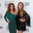 Blake Lively et sa soeur Robyn à la soirée des People's Choice awards à Los Angeles, le 18 janvier 2017.