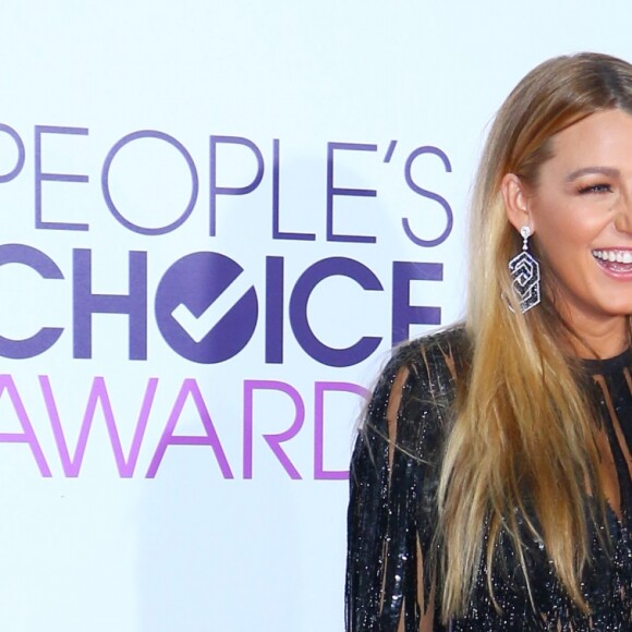 Blake Lively à la soirée des People's Choice awards à Los Angeles, le 18 janvier 2017.