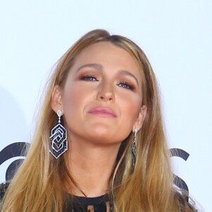 Blake Lively à la soirée des People's Choice awards à Los Angeles, le 18 janvier 2017.