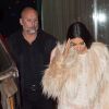 Kim Kardashian porte une robe longue transparente à son arrivée au Metropolitan Museum of Art à New York le 16 janvier 2017