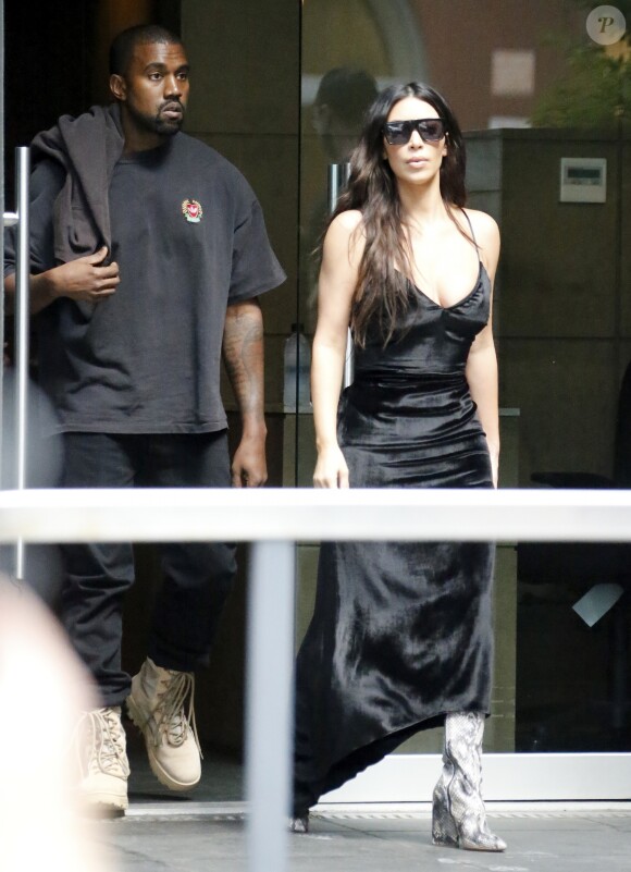 Kanye West et Kim Kardashian sortent de leur appartement à New York, le 14 septembre 2016.