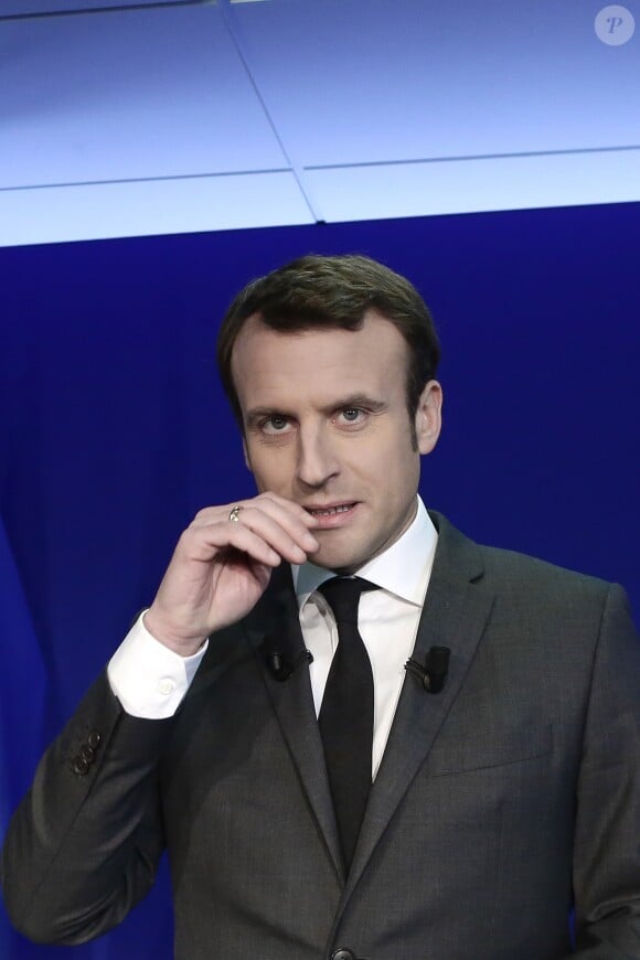 Conférence de presse de Emmanuel Macron et visite de son QG de campagne à Paris le 19 janvier 2017. © Stéphane Lemouton / Bestimage