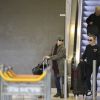 Vanessa Paradis, sa fille Lily-Rose Depp, et Monica Bellucci, arrivées de Los Angeles, le 11 janvier, à l'aéroport de Roissy.