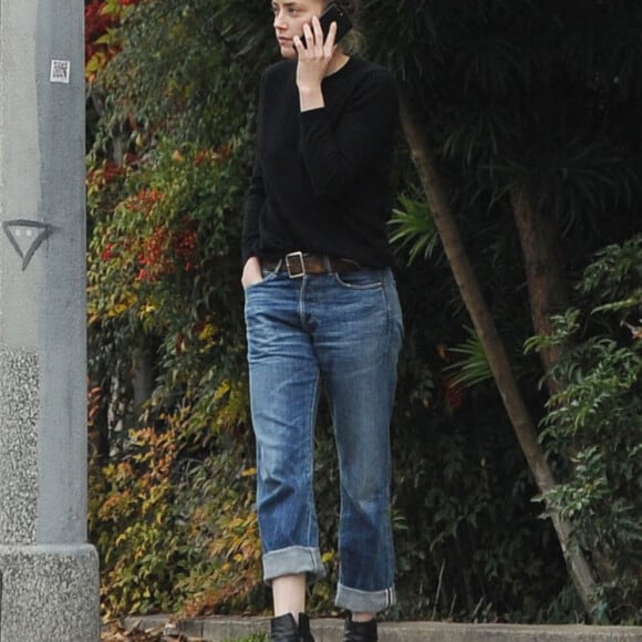 Amber Heard va rendre visite à un ami à Los Angeles, le 18 Janvier 2017. © CPA/Bestimage