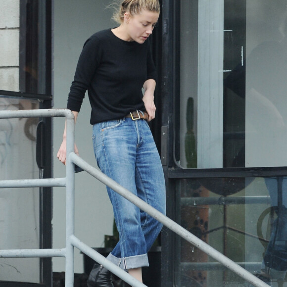 Amber Heard va rendre visite à un ami à Los Angeles, le 18 Janvier 2017. © CPA/Bestimage