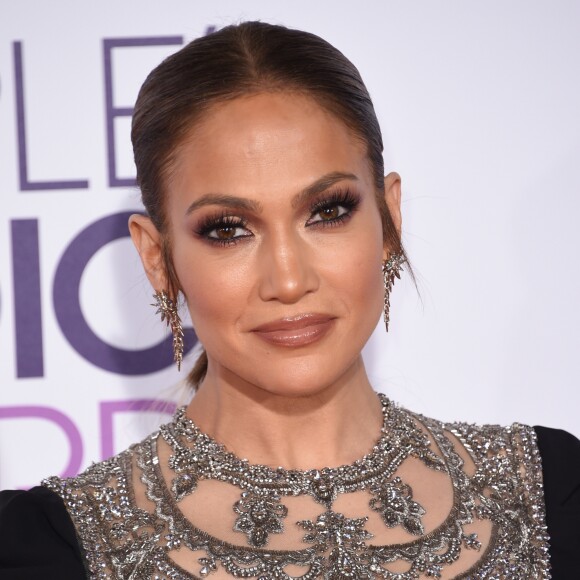 Jennifer Lopez - Arrivées à la soirée des People's Choice awards à Los Angeles, Californie, Etats-Unis, le 18 janvier 2017.