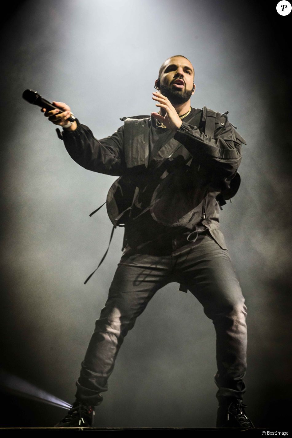 Le rappeur Drake en concert au Air Canada Centre à Toronto. Le 31 ...