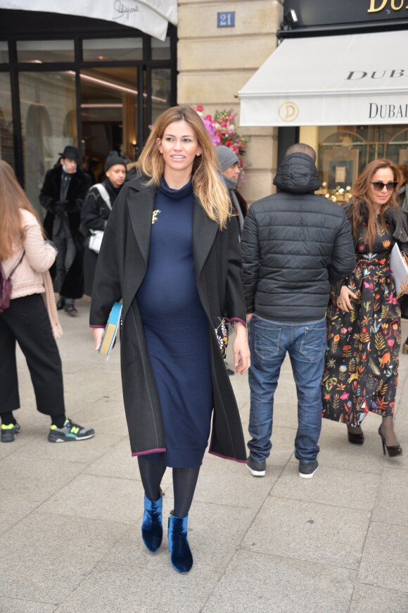 Lorena Vergani, enceinte - Sorties du défilé de mode "Schiaparelli", collection Haute-Couture printemps-été 2017 à Paris. Le 23 janvier 2017 © CVS - Veeren / Bestimage