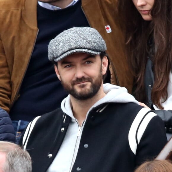 Cyril Lignac dans les tribunes de la finale homme des internationaux de France de Roland Garros à Paris le 5 juin 2016. © Moreau-Jacovides / Bestimage