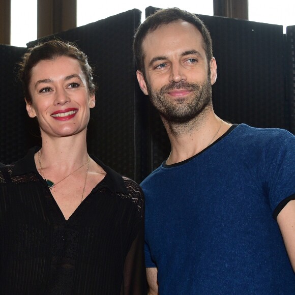Stéphane Lissner (le directeur de l'Opéra de Paris), Benjamin Millepied (directeur de la danse à l'Opéra de Pari) et Aurélie Dupont (la nouvelle directrice de la danse à l'Opéra de Paris) lors de la conférence de presse à l'Opéra de Paris, le 4 février 2016.