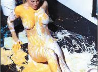 PHOTOS : Quand Jenny McCarthy, la femme de Jim Carrey, fait de la peinture... c'est totalement nue !