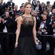 Mischa Barton - Montée des marches du film "Loving" lors du 69ème Festival International du Film de Cannes. Le 16 mai 2016.