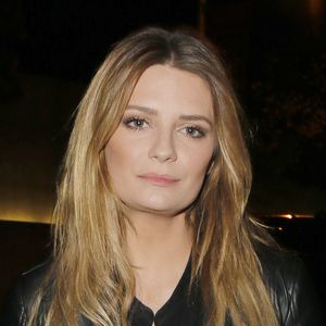 Mischa Barton quitte le restaurant Craig à Los Angeles, le lendemain de son élimination de "Danse Avec Les Stars", le 6 avril 2016.