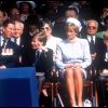 La princesse Diana avec ses fils le prince William et le prince Harry en mai 1995 à Hyde Park lors de commémorations.