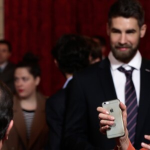 Nikola Karabatic, son fils Alek et François Hollande, président de la République lors de la réception de l'équipe des France de Handball, championne du monde, au palais de l'Elysée à Paris, le 30 janvier 2017, au lendemain de sa victoire en finale de la coupe du monde contre l'équipe de la Norvège.