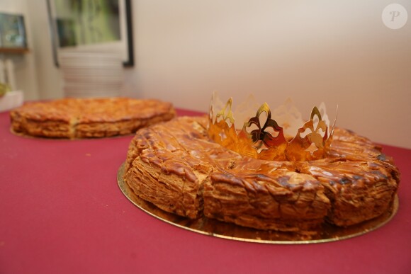 Exclusif - Soirée "Galette des rois" de la fondation Claude Pompidou à l'occasion de la nouvelle année 2017 à la fondation Claude Pompidou à Paris, le 25 janvier 2017. C'est à leur siège parisien de la rue du Louvre que la fondation Claude Pompidou célébrait sa traditionnelle galette des rois. Autour de Alain Pompidou (fils du président Pompidou), de sa femme Nicole ainsi que du directeur général de la fondation M. Richard Hutin, accueillant les invités. © CVS / LMS / Bestimage