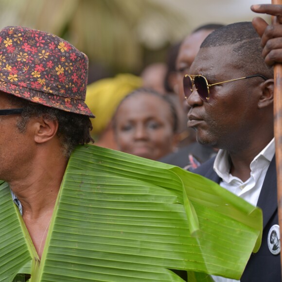 Exclusif - Yannick Noah - Cérémonie traditionnelle lors des obsèques de Zacharie Noah à Yaoundé au Cameroun, le 18 janvier 2017.