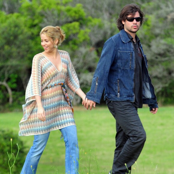 Shakira et son ex-compagnon Antonio de la Rua à Punta del Este, en Uruguay. Décembre 2009.