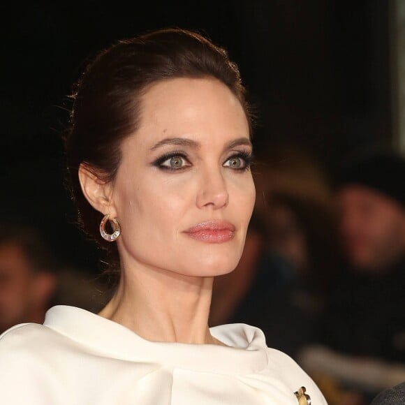 Angelina Jolie - Avant-première du film "Unbroken" à Londres, le 25 novembre 2014.