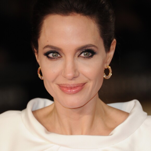 Angelina Jolie lors de la première de son film "Invincible" (Unbroken) à Londres, le 25 novembre 2014.