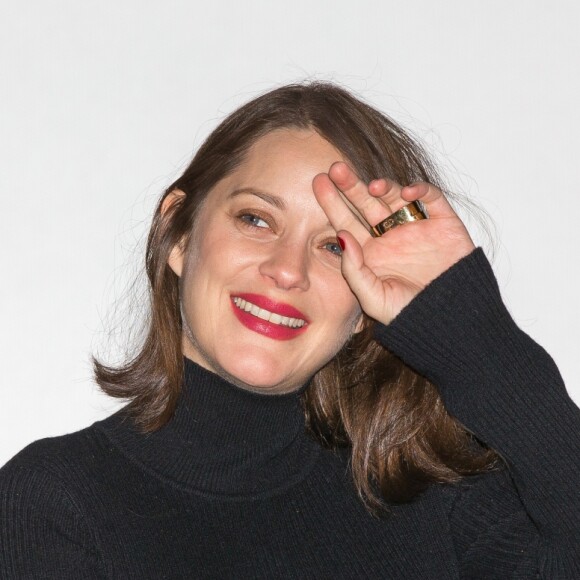 Exclusif - Marion Cotillard, enceinte, à l'avant-première de "Rock'n Roll" au cinéma Kinepolis à Lomme, le 4 Janvier 2017. © Stéphane Vansteenkiste/Bestimage