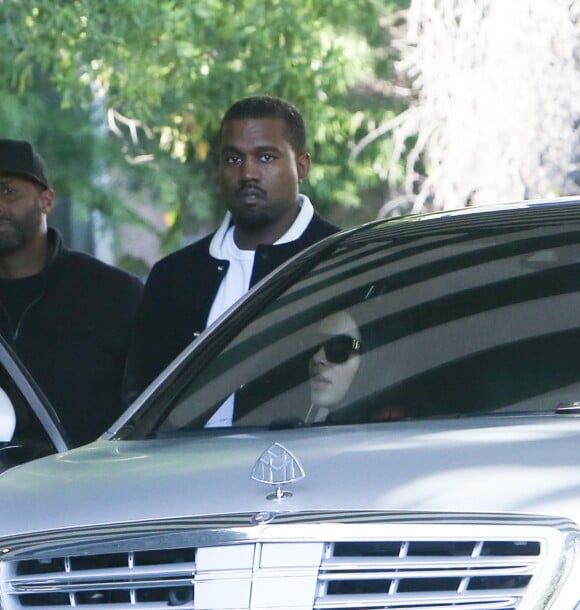 Kim Kardashian et son mari Kanye West vont déjeuner à Beverly Hills le 4 février 2017.