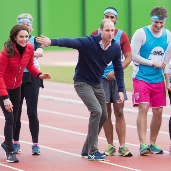 Le prince William, la duchesse Catherine de Cambridge et le prince Harry participaient le 5 février 2017 à une journée d'entraînement en vue du marathon de Londres au parc olympique Reine Elizabeth, une opération pour le compte de leur campagne en faveur de la santé mentale Heads Together.