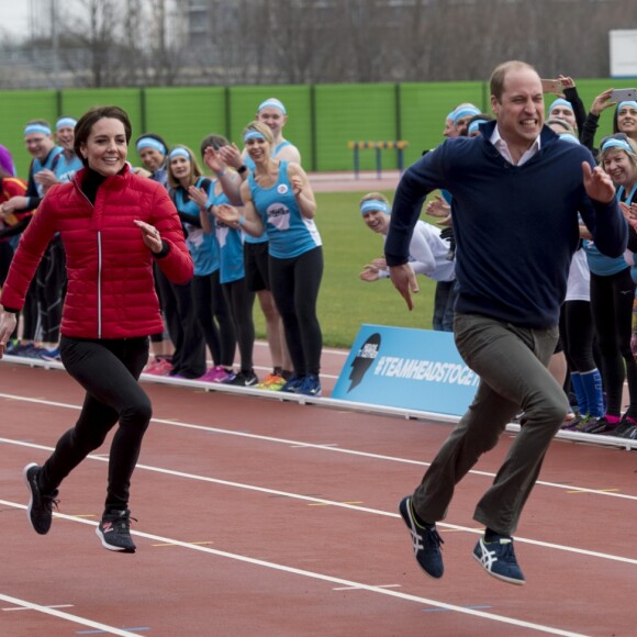 Le prince William, la duchesse Catherine de Cambridge et le prince Harry participaient le 5 février 2017 à une journée d'entraînement en vue du marathon de Londres au parc olympique Reine Elizabeth, une opération pour le compte de leur campagne en faveur de la santé mentale Heads Together.