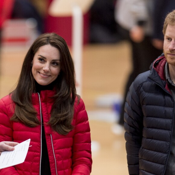 Le prince William, la duchesse Catherine de Cambridge et le prince Harry participaient le 5 février 2017 à une journée d'entraînement en vue du marathon de Londres au parc olympique Reine Elizabeth, une opération pour le compte de leur campagne en faveur de la santé mentale Heads Together.