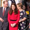 Le prince William et la duchesse Catherine de Cambridge visitaient le 6 février 2017 l'école primaire Mitchell Brook, dans le quartier de Brent à Londres, pour le lancement de la Semaine de la santé mentale des enfants et la remise de la Coupe de la Gentillesse avec l'association Place2Be, membre de Heads Together.