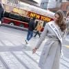 Iris Mittenaere, Miss Univers 2016, lors d'un rendez-vous avec nos photographes à Times Square (New York) le 6 février 2017.