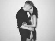 Ariel Winter : Nue sous sa robe, elle batifole avec son chéri plus âgé...