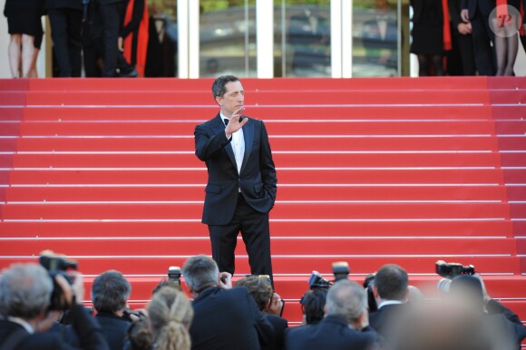 Gad Elmaleh - Arrivées à la montée des marches du film "Elle" lors du 69e Festival International du Film de Cannes. Le 21 mai 2016.