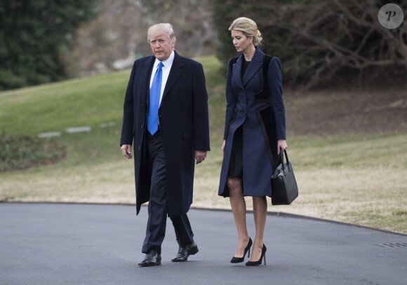 Donald Trump et sa fille Ivanka Trump quittent la Maison Blanche, à Washington, le 2 février 2017.
