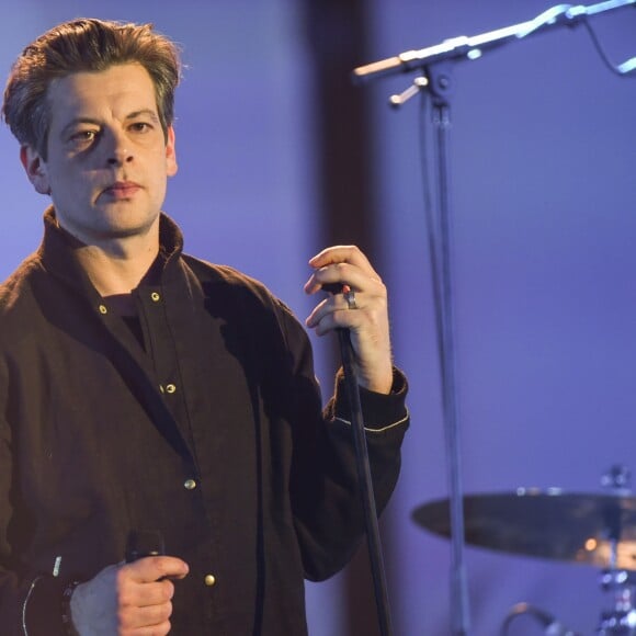 Benjamin Biolay lors des 32e Victoires de la Musique 2017 le 10 février au Zénith de Paris, où il a reçu la Victoire de l'album de chansons de l'année.