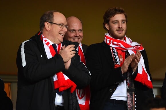 Pierre Casiraghi avec son oncle le prince Albert II de Monaco lors du match de Ligue 1 opposant Monaco à Nice au Stade Louis II à Monaco le 4 février 2017. © Bruno Bebert / Bestimage