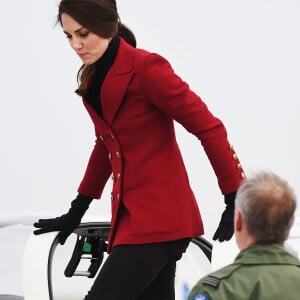 La duchesse Catherine de Cambridge lors de sa visite à la base RAF Wittering dans le Cambridgeshire en tant que marraine et commandante honoraire des cadets de l'Armée de l'Air, le 14 février 2017.