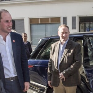 Le prince William, duc de Cambridge, inaugure le centre d'appel Centrepoint Helpline à Londres le 13 février 2017. Il s'agit du premier service de conseil qui offrira aux jeunes qui sont sans abri ou qui risquent d'être sans abri un service de soutien complet. Centrepoint, dont Son Altesse Royale est le Patron s'est associé avec The Mix pour réaliser ce projet.