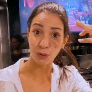 Imène s'impatiente dans "Les Reines du shopping (M6), le 10 février 2017.
