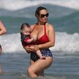 Coco Austin profite de la plage avec sa fille Chanel Nicole Marrow à Miami, Floride, Etats-Unis, le 17 janvier 2017.