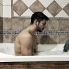 Gabriele Beddoni, le chéri de Camille Lou, dans son bain lors de vacances à Belle Plagne. Photo publiée sur Instagram en février 2017.
