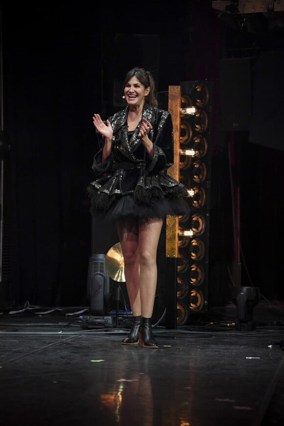 Helena Noguerra (en robe Jean-Paul Gaultier) lors de La cérémonie des Grands Prix Sacem 2016 aux Folies Bergères à Paris, France, le 6 décembre 2016. © Pierre Perusseau/Bestimage
